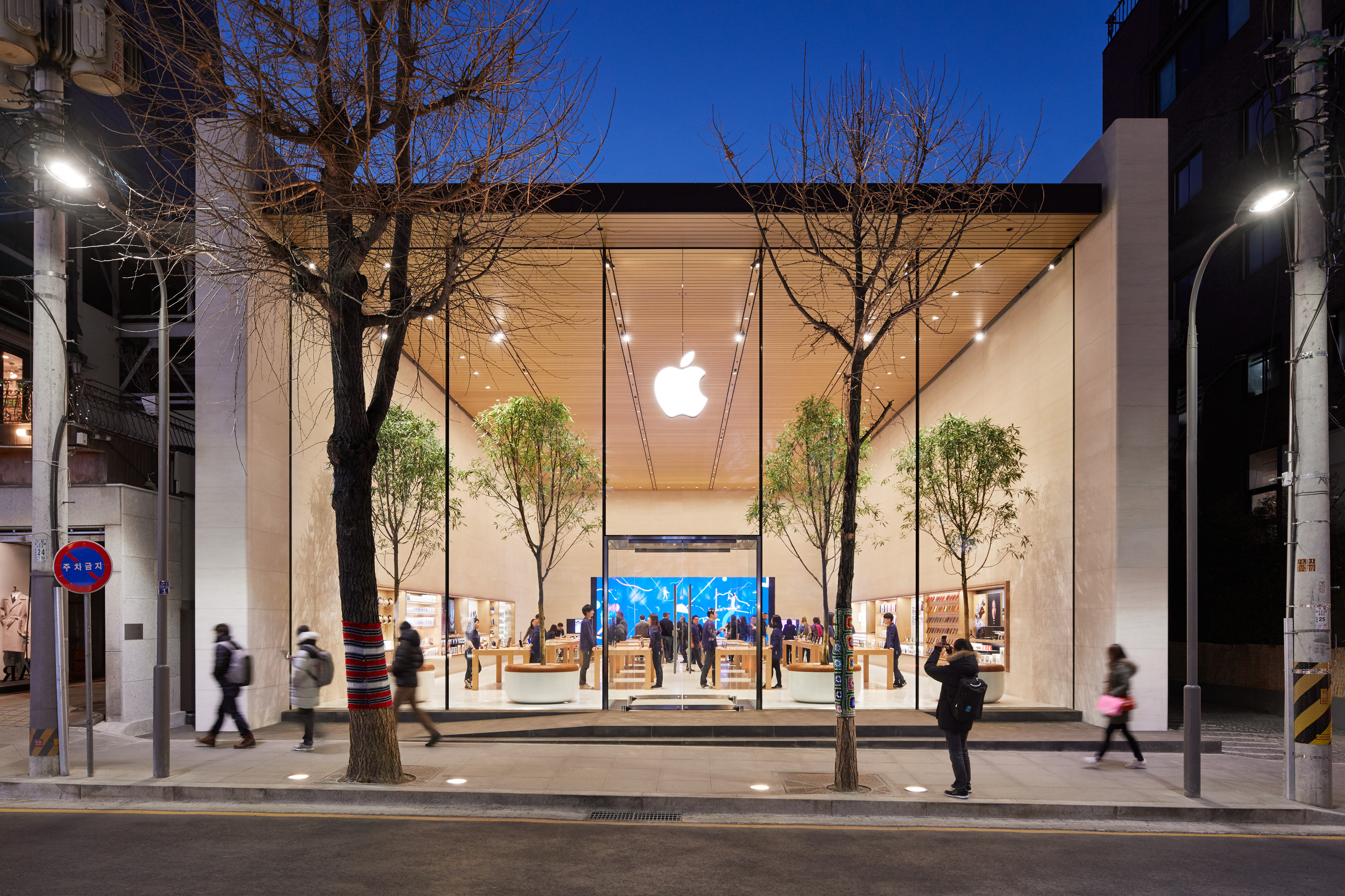 Apple seeks greater presence in Korea with 2nd Apple Store